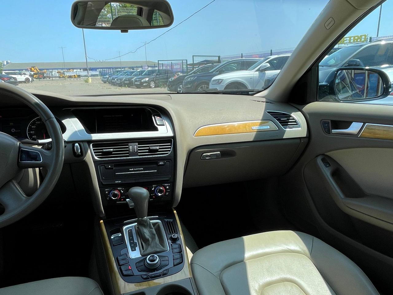 Audi A4 - фото 25