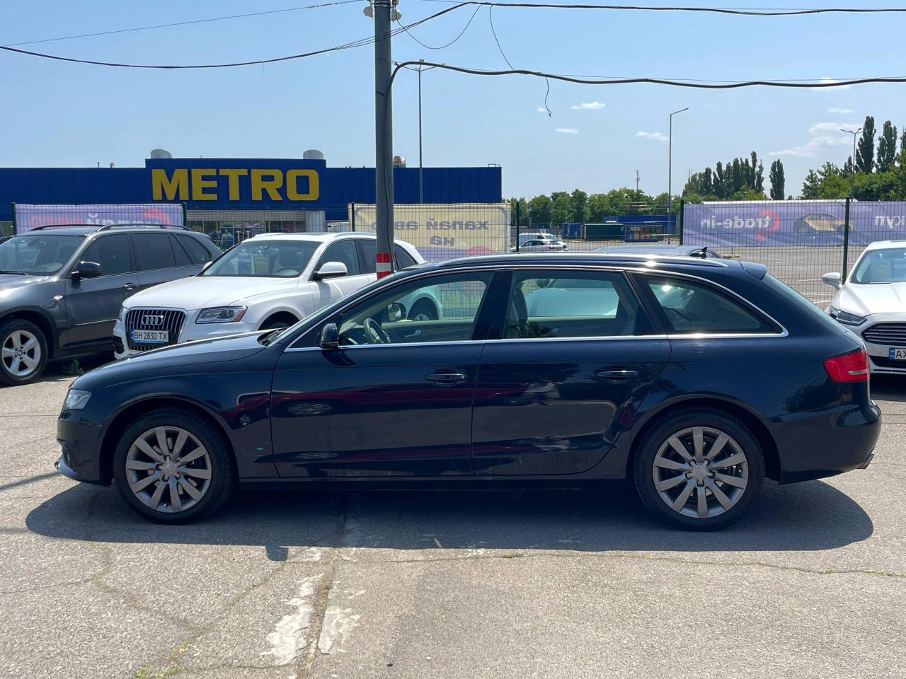 Audi A4 - фото 15