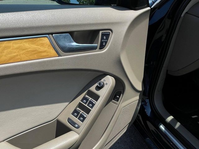 Audi A4 - фото 4