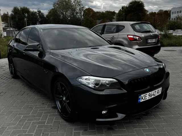 BMW 5 серії - фото 1