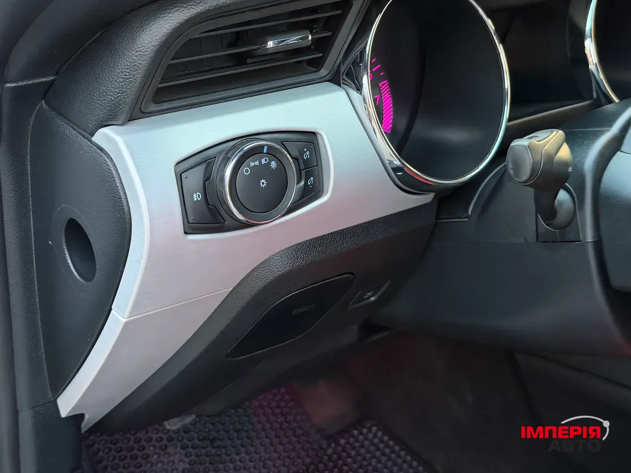 Ford Mustang - фото 37