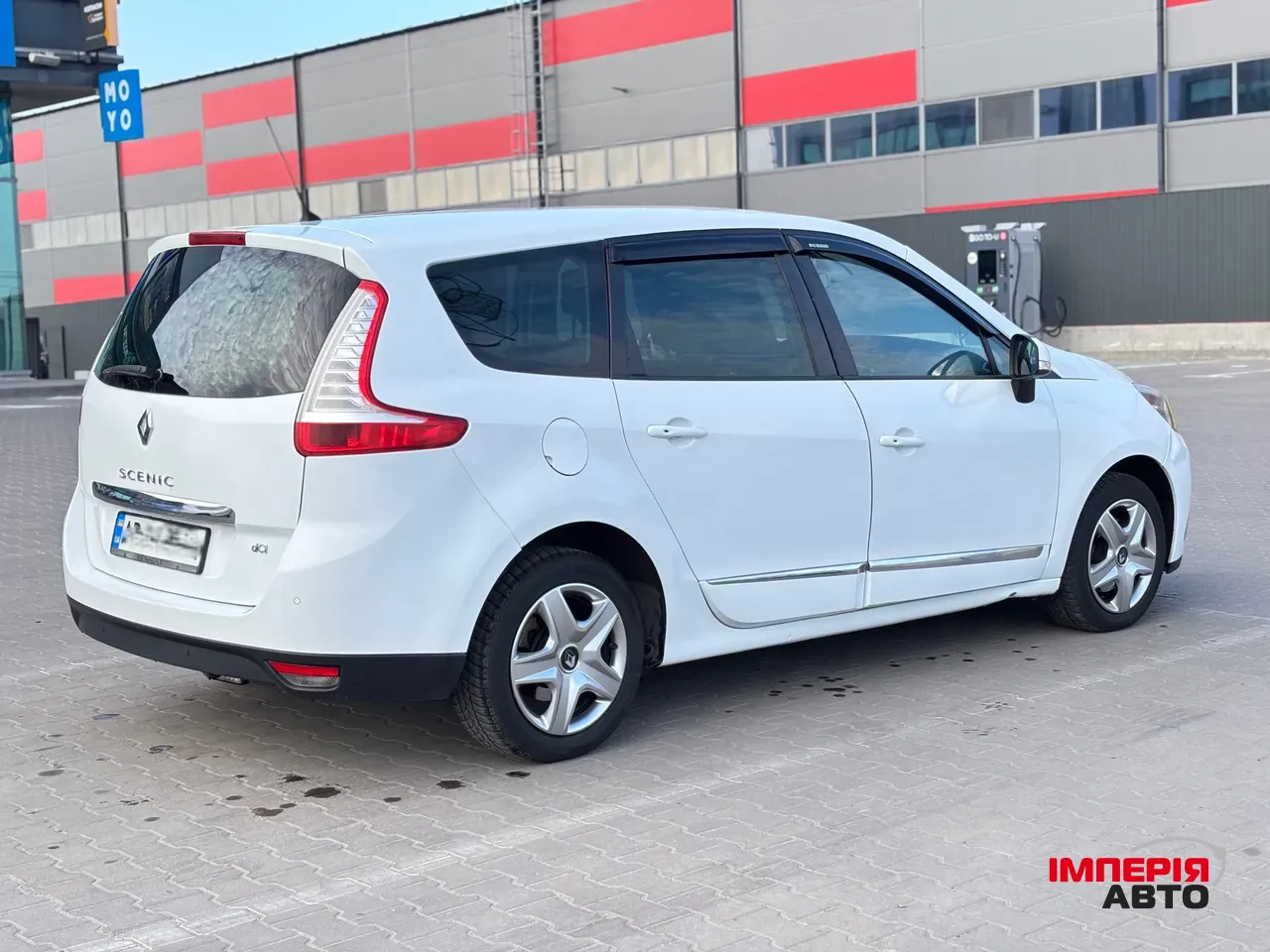 Renault Scenic - фото 3