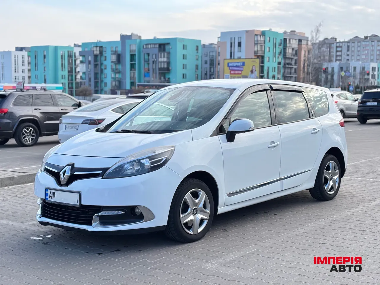 Renault Scenic - фото 1