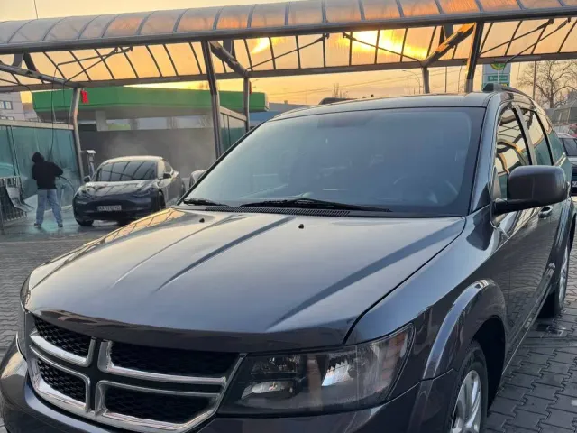 Dodge Journey - фото 1