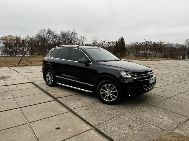 Volkswagen Touareg - фото 3