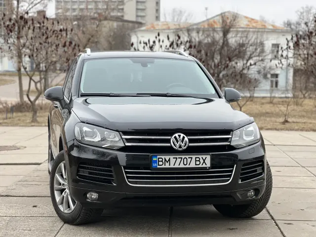 Volkswagen Touareg - фото 2