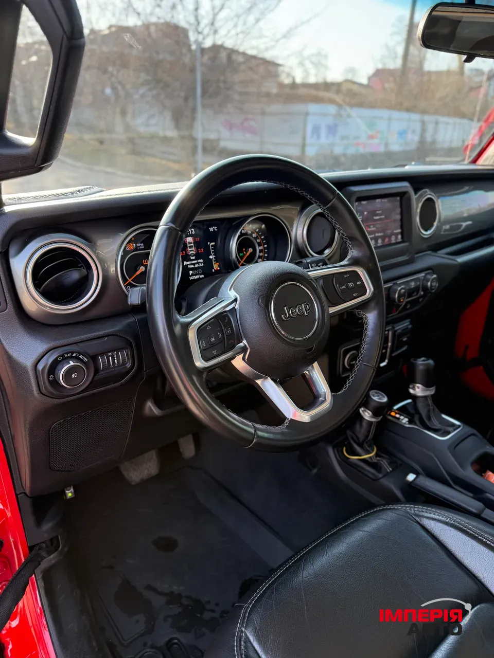 Jeep Wrangler - фото 10