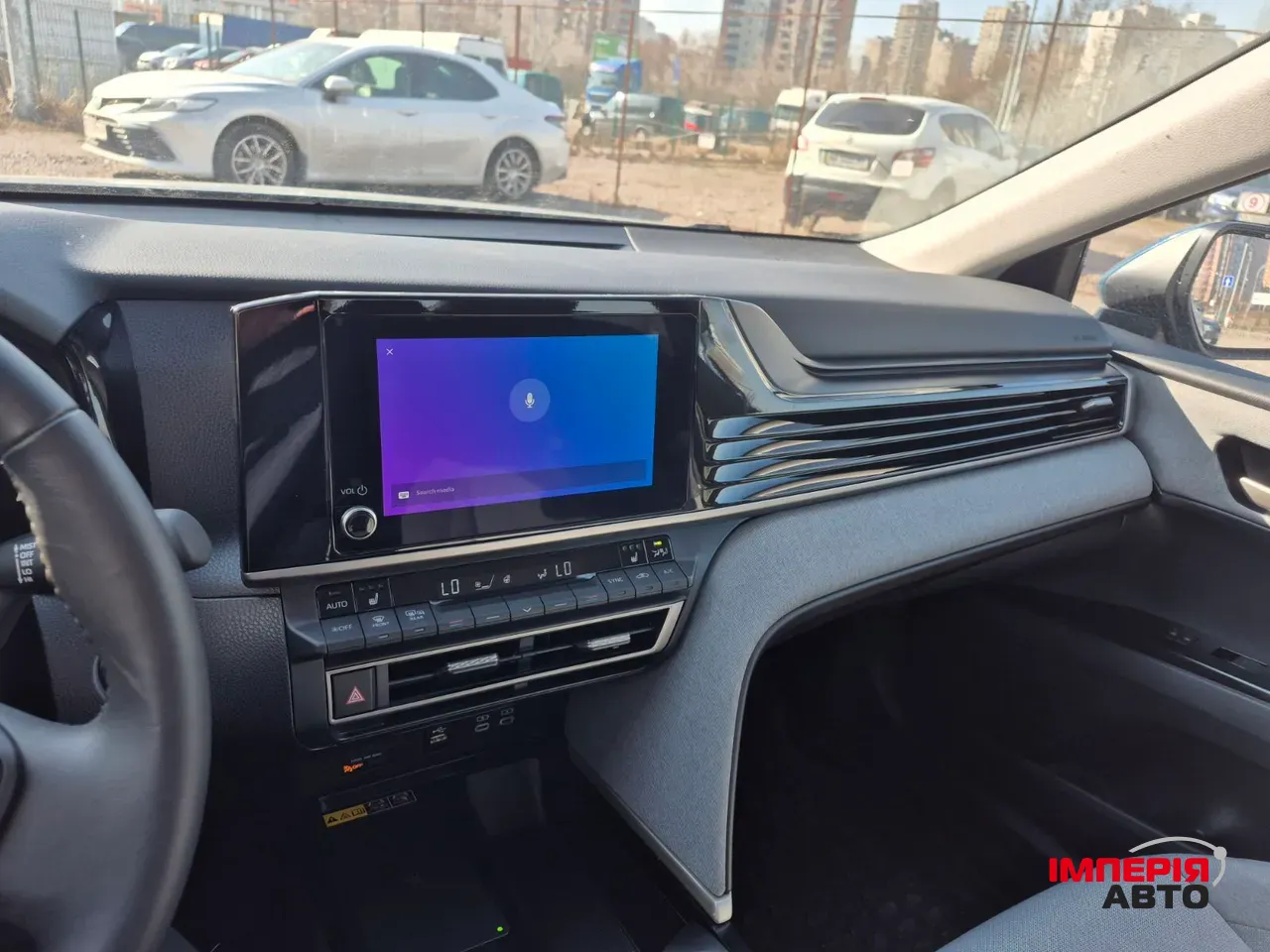 Toyota Camry - фото 5