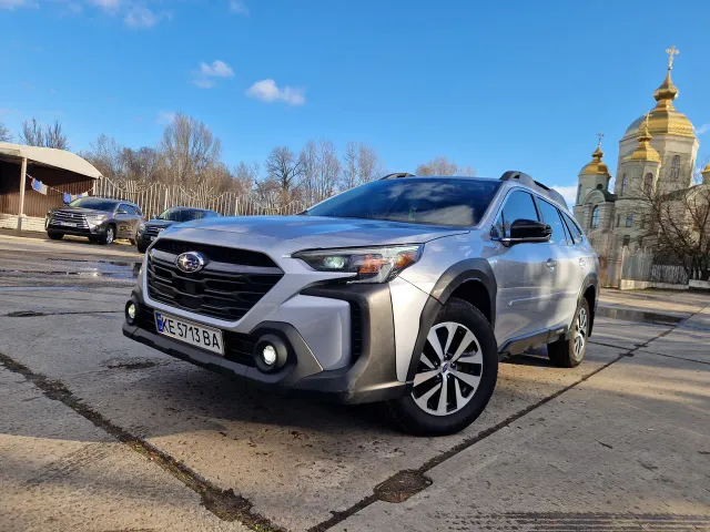 Subaru Outback - фото 1