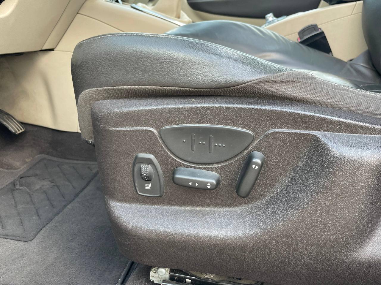 Renault Scenic - фото 7