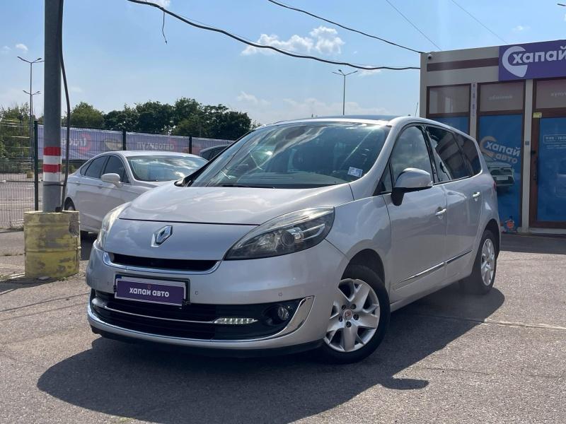 Renault Scenic - фото 4