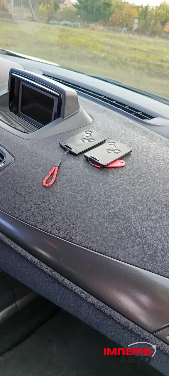 Renault Megane - фото 24