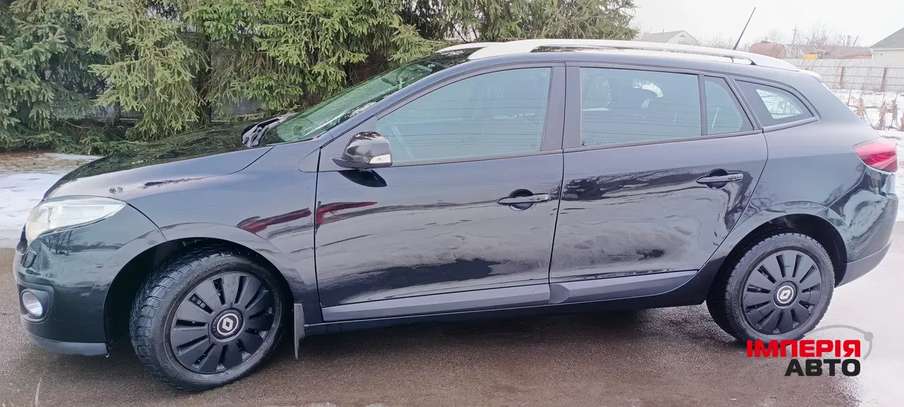Renault Megane - фото 1