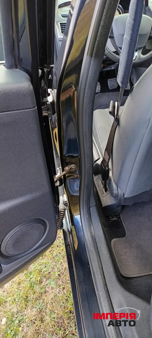 Renault Megane - фото 18