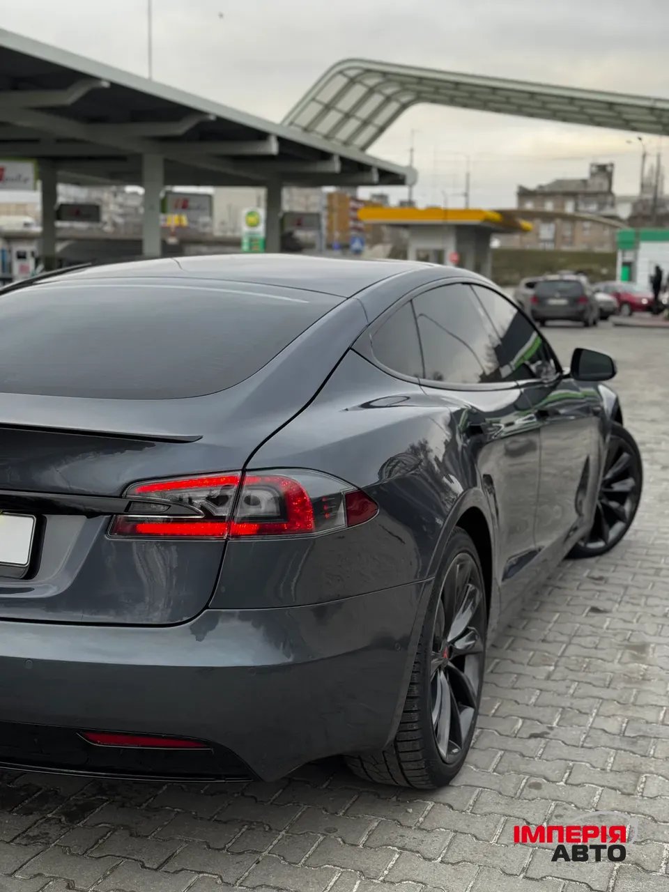 Tesla Model S - фото 5