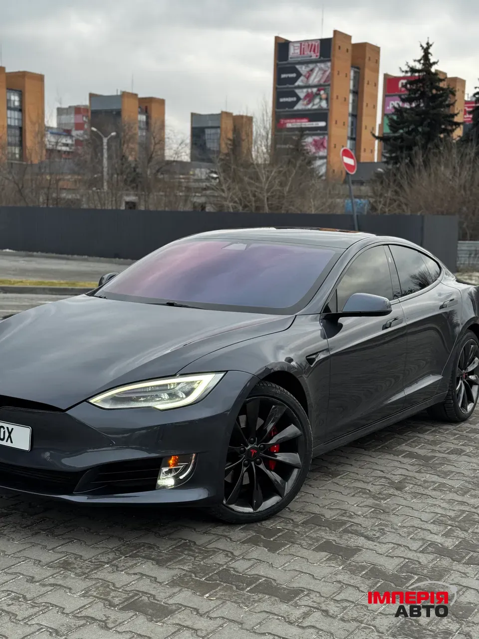 Tesla Model S - фото 2