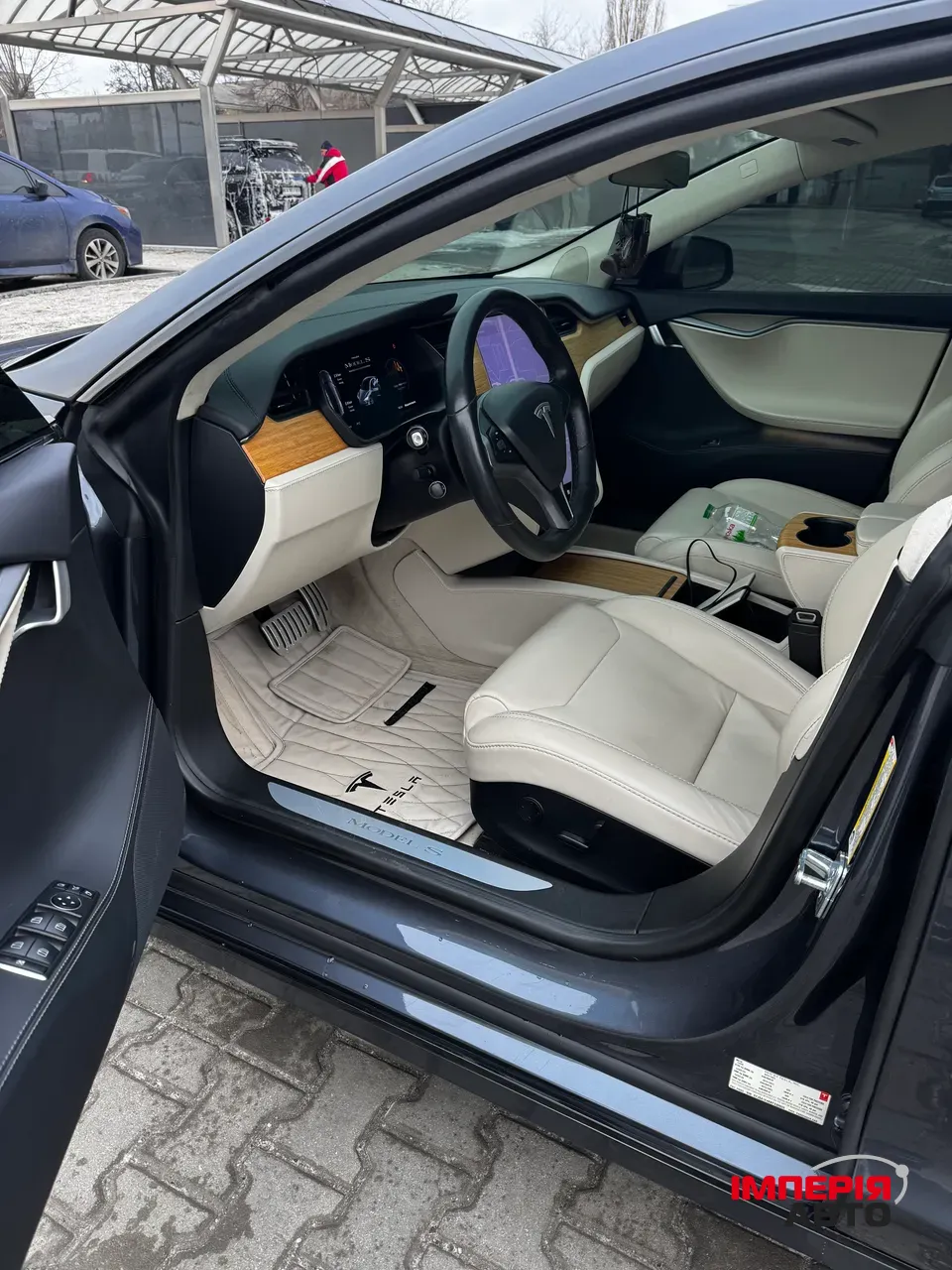 Tesla Model S - фото 10