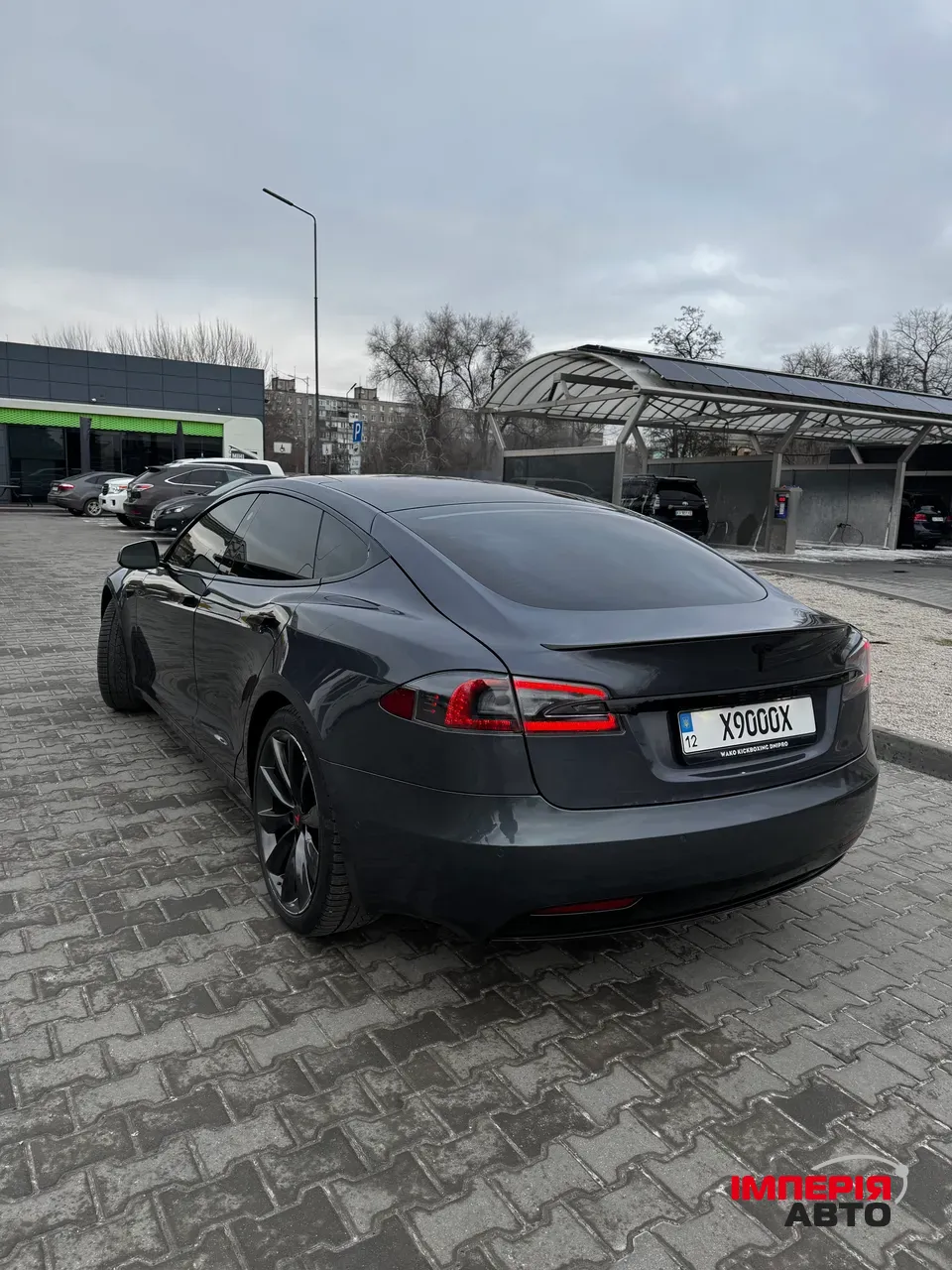 Tesla Model S - фото 4