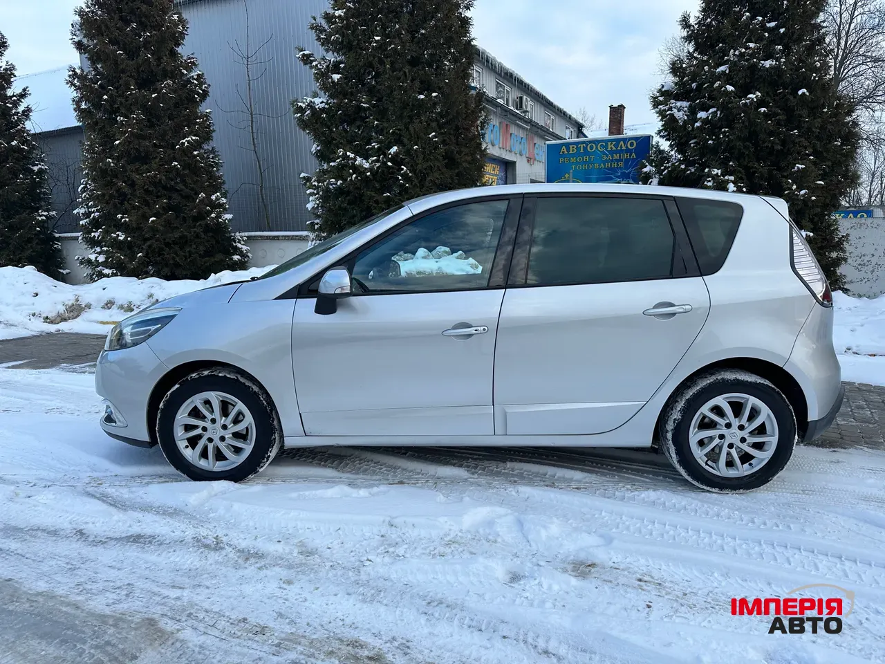 Renault Scenic - фото 3