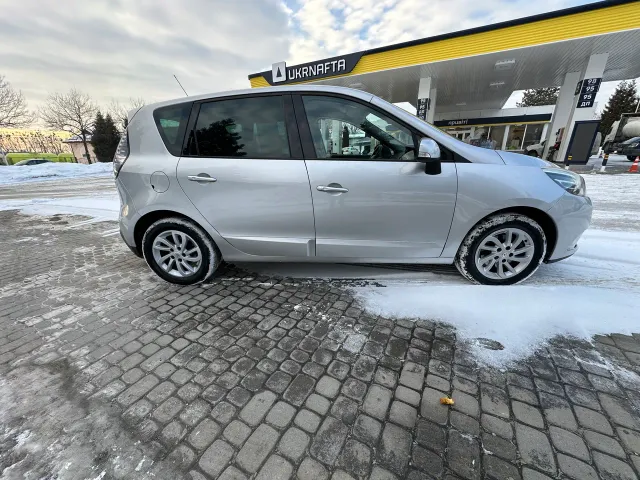 Renault Scenic - фото 4