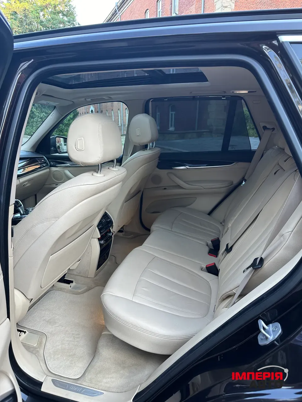 BMW X5 - фото 12