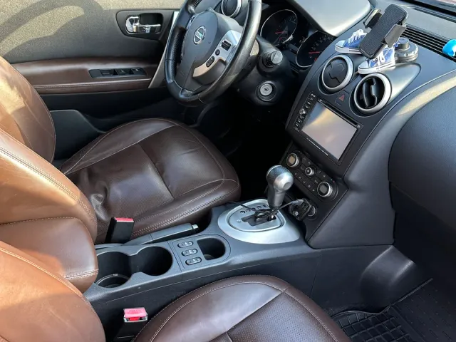 Nissan Qashqai - фото 5