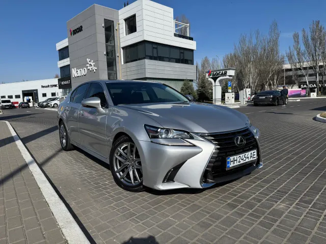 Lexus GS - фото 1