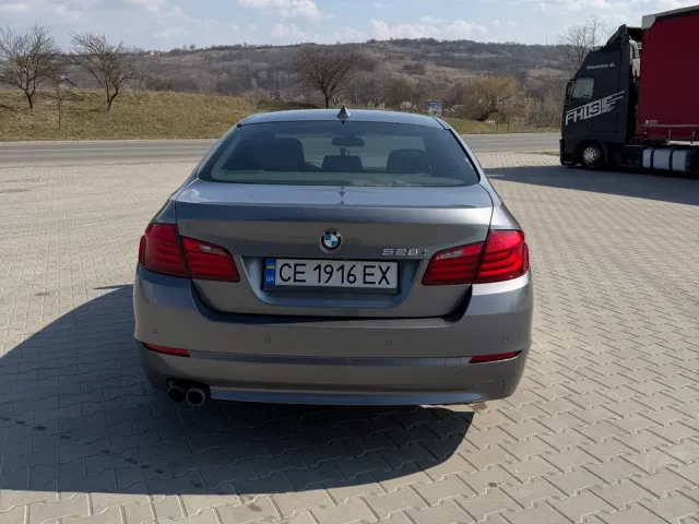 BMW 5 серії - фото 5