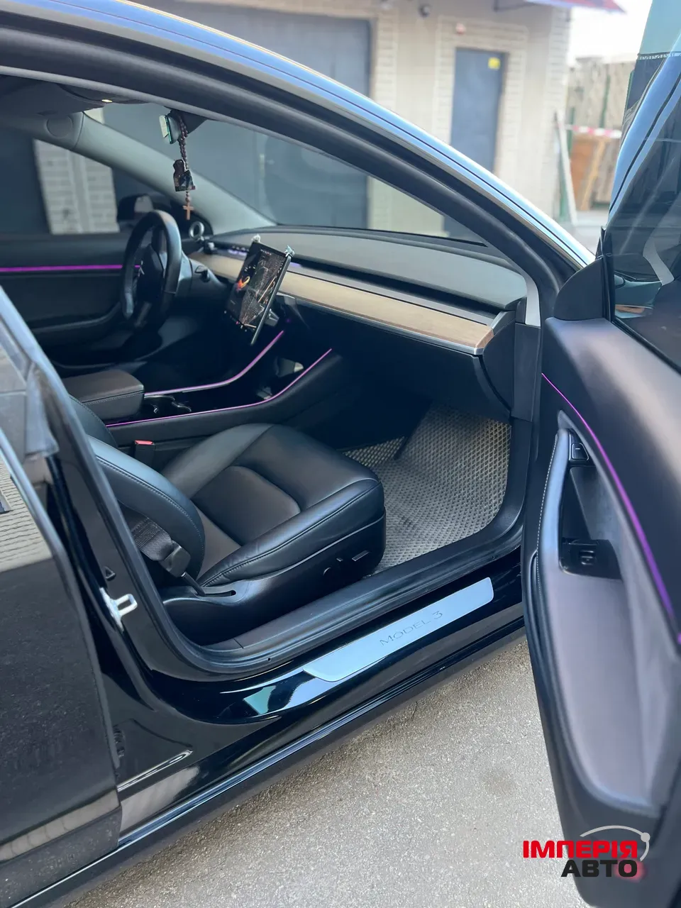 Tesla Model 3 - фото 16