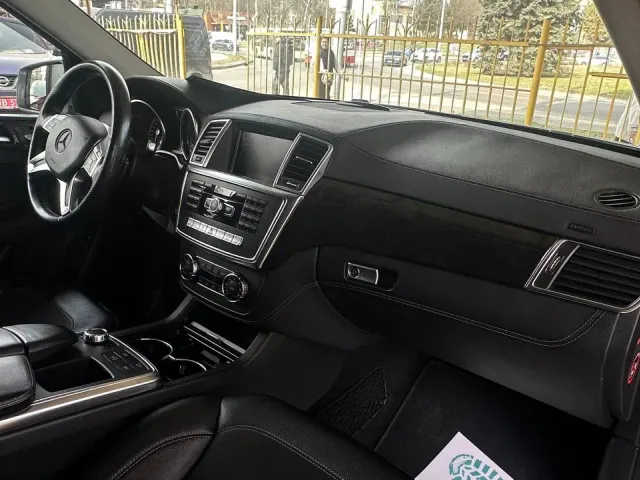 Mercedes-Benz M-Класс - фото 5