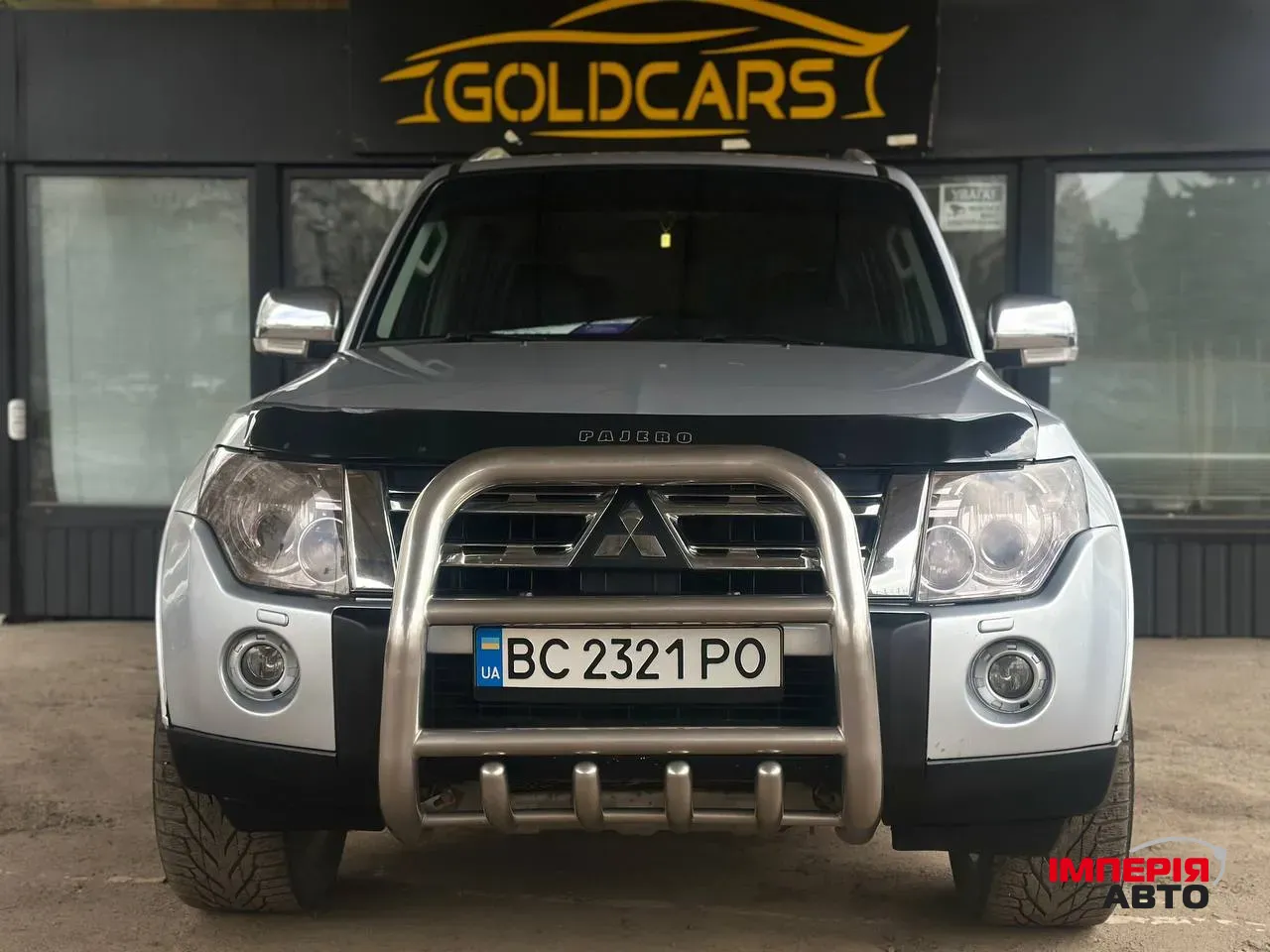 Mitsubishi Pajero - фото 1