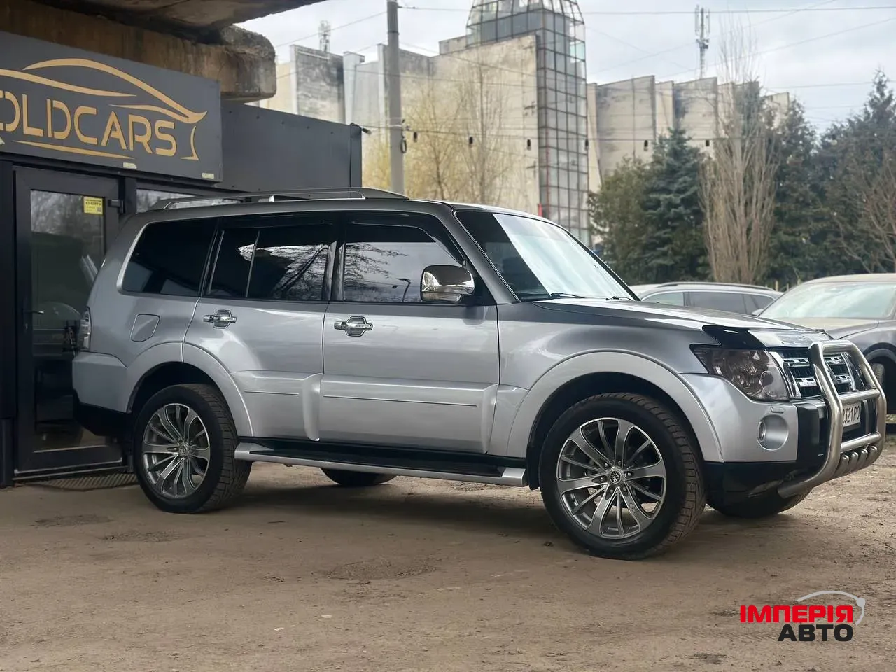 Mitsubishi Pajero - фото 4