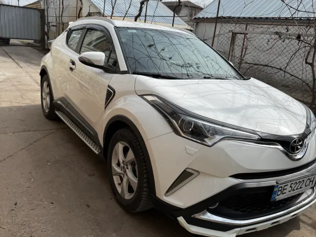 Toyota C-HR - фото 3