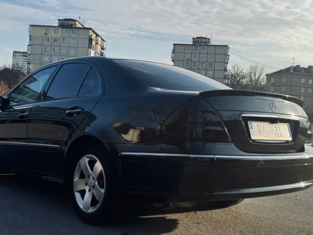 Mercedes-Benz E-Класс - фото 5
