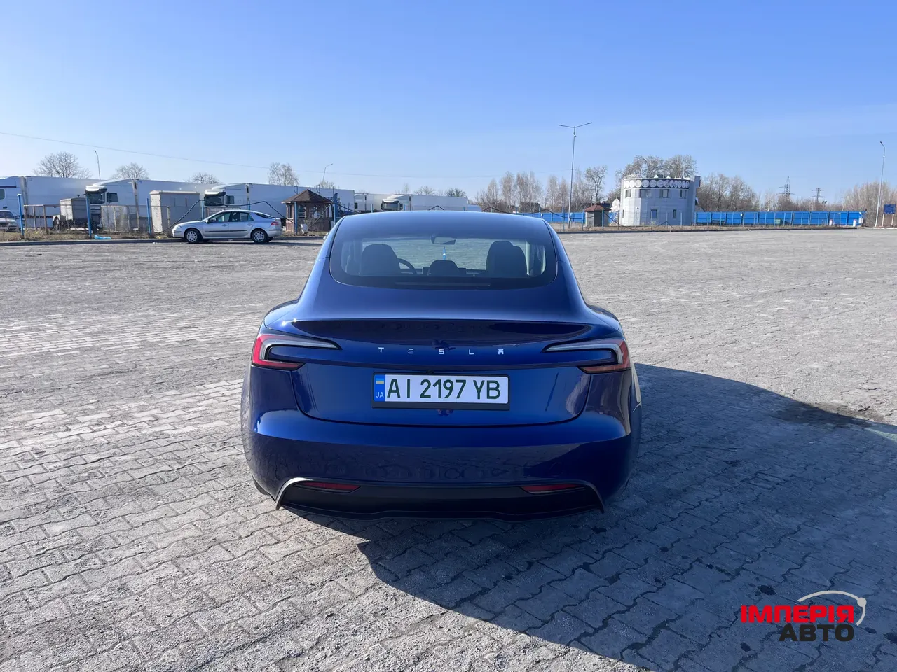 Tesla Model 3 - фото 5