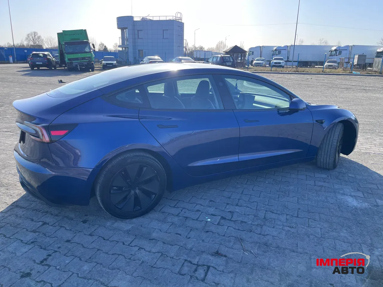 Tesla Model 3 - фото 4
