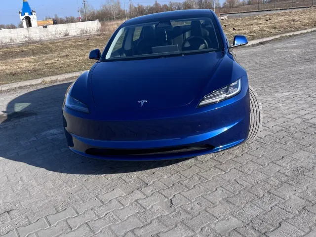 Tesla Model 3 - фото 2