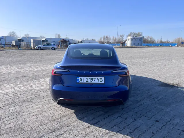Tesla Model 3 - фото 5