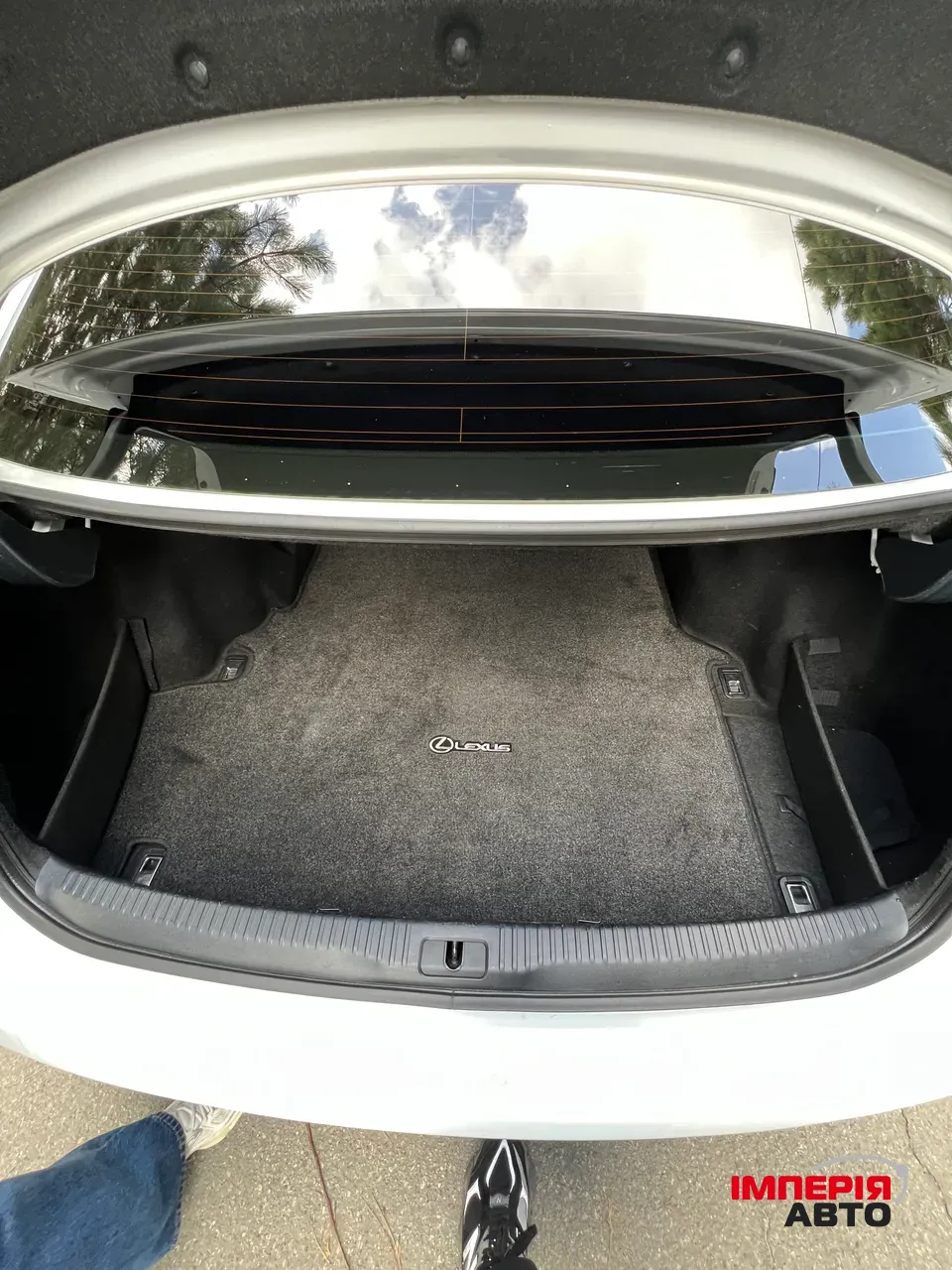 Lexus IS - фото 13