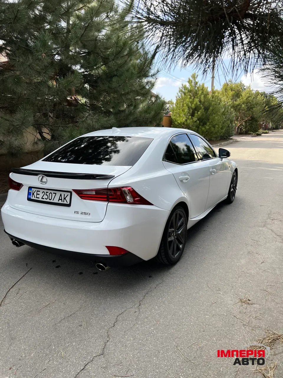 Lexus IS - фото 5