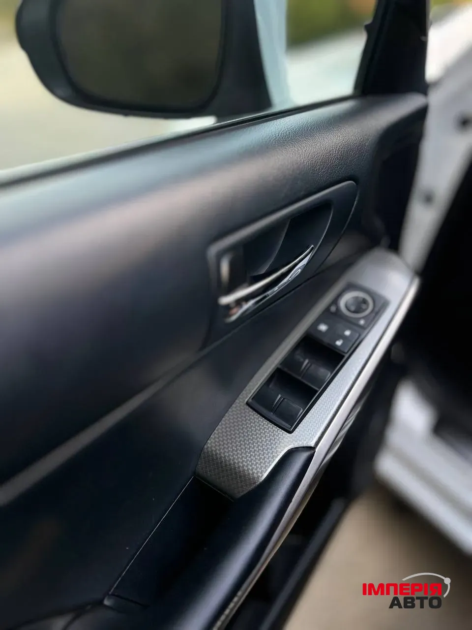 Lexus IS - фото 7