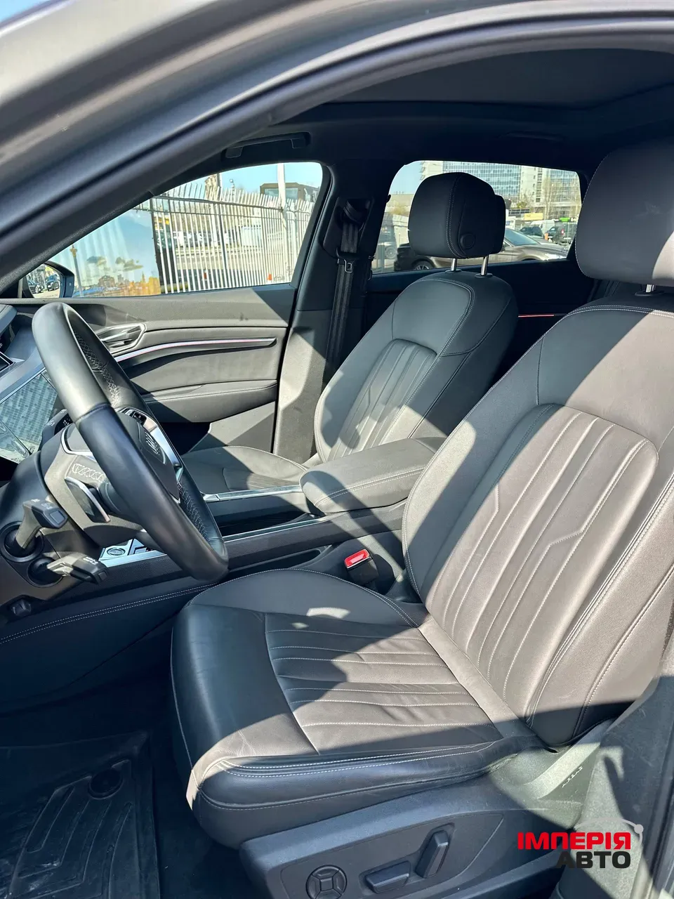 Audi Q8 e-tron - фото 7