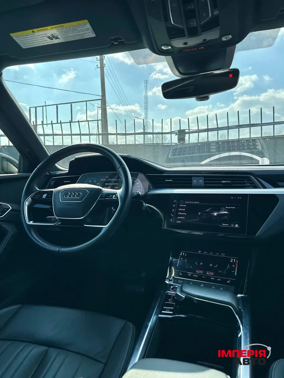 Audi Q8 e-tron - фото 12