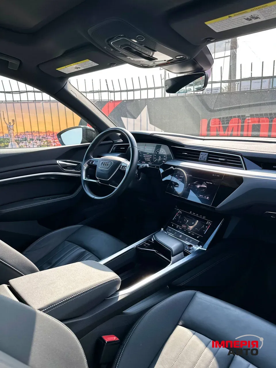 Audi Q8 e-tron - фото 15