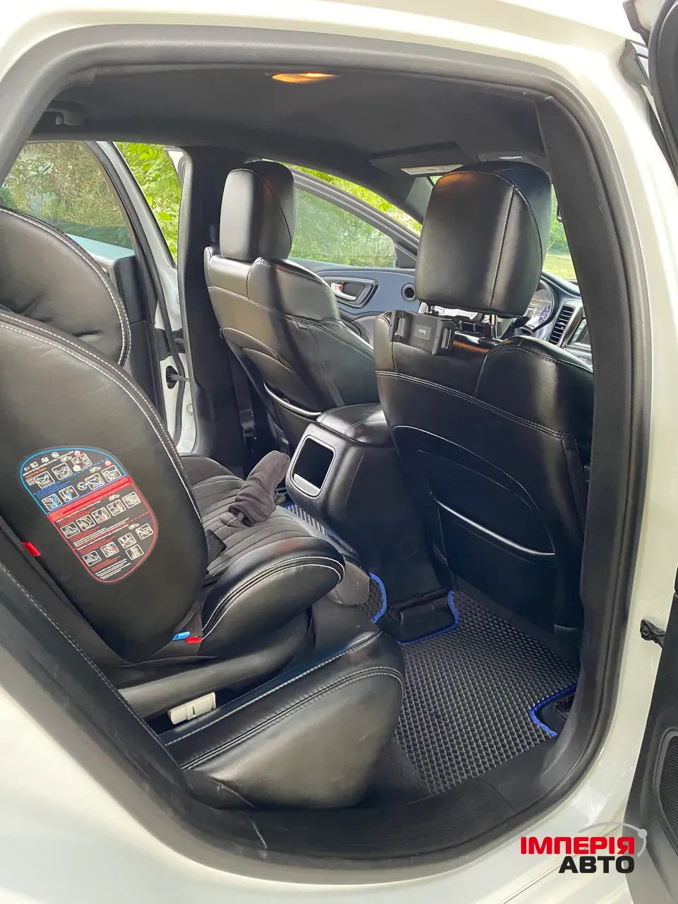 Chrysler 200 - фото 24