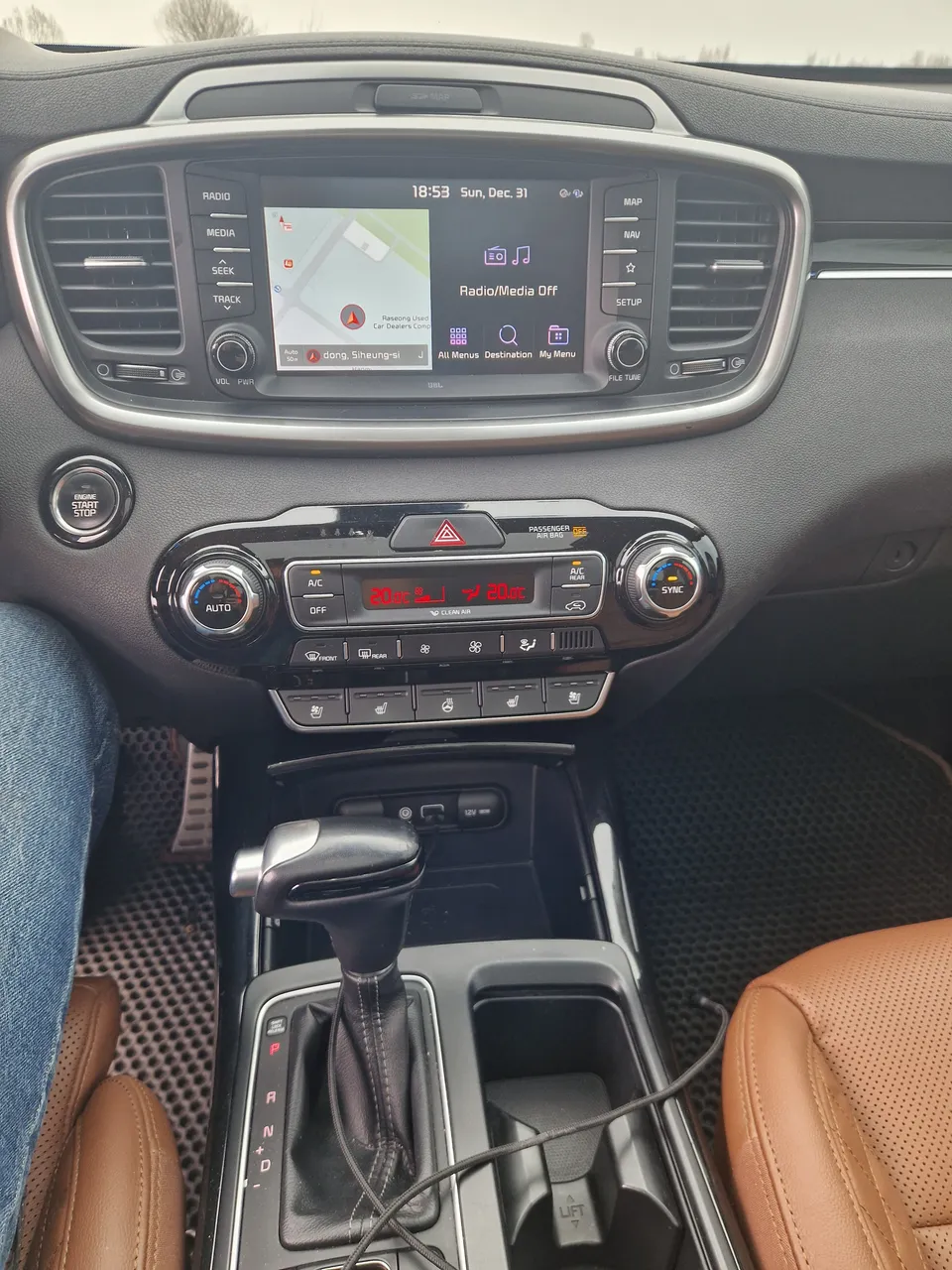 Kia Sorento - фото 8