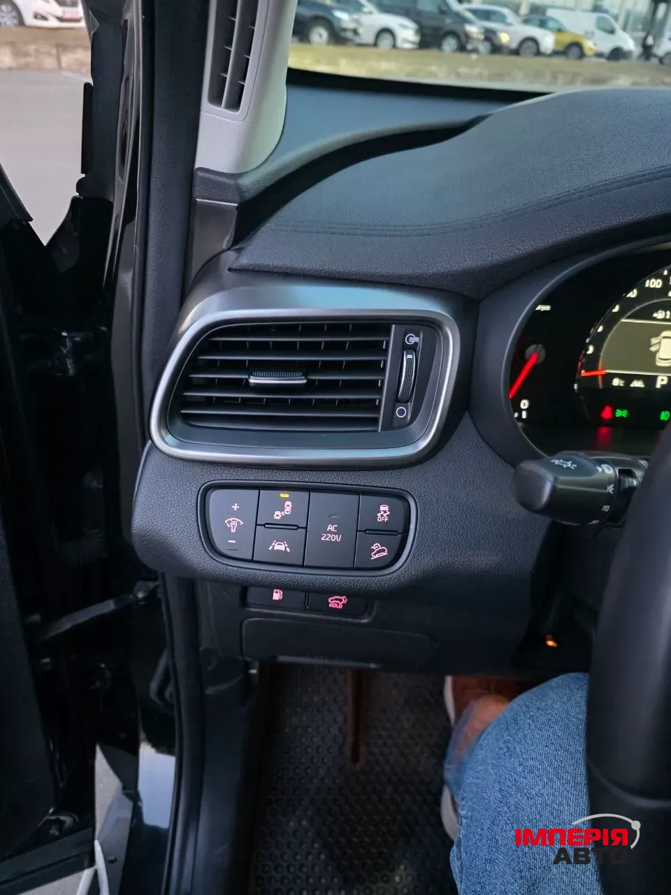 Kia Sorento - фото 3