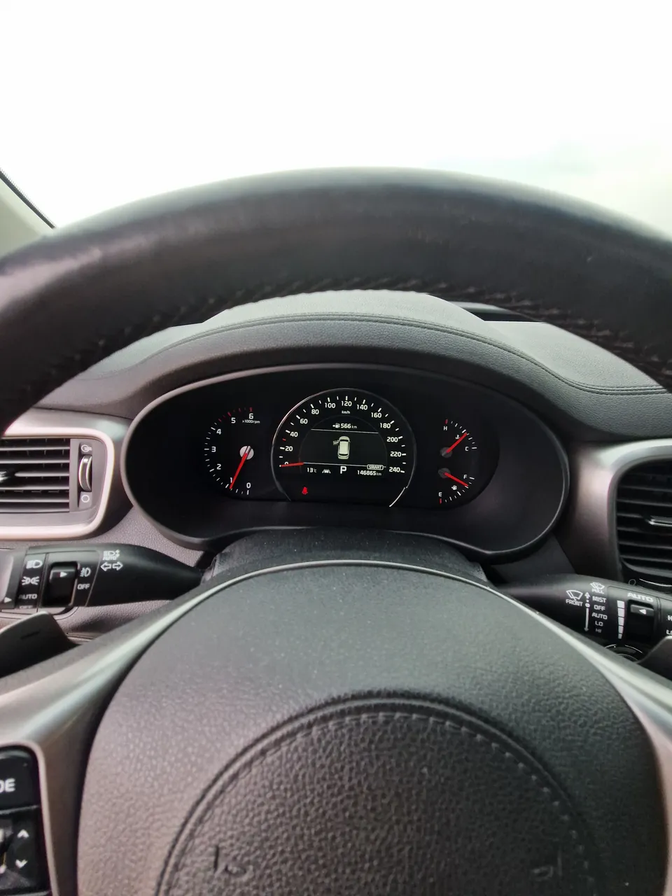 Kia Sorento - фото 11
