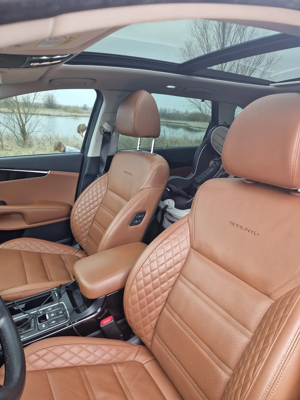 Kia Sorento - фото 5
