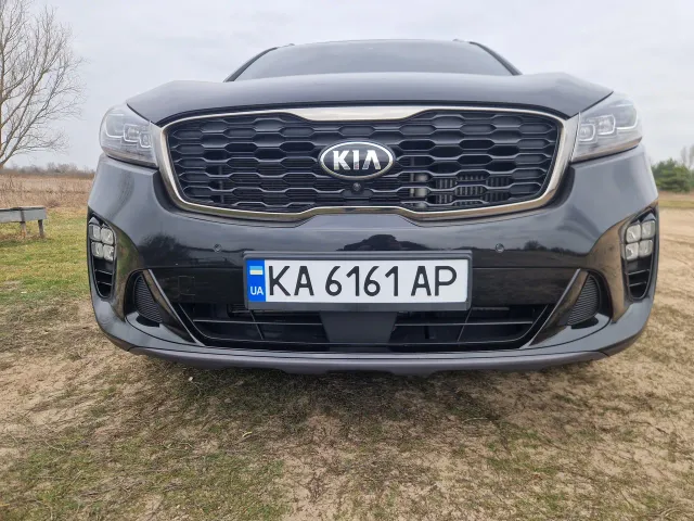Kia Sorento - фото 3